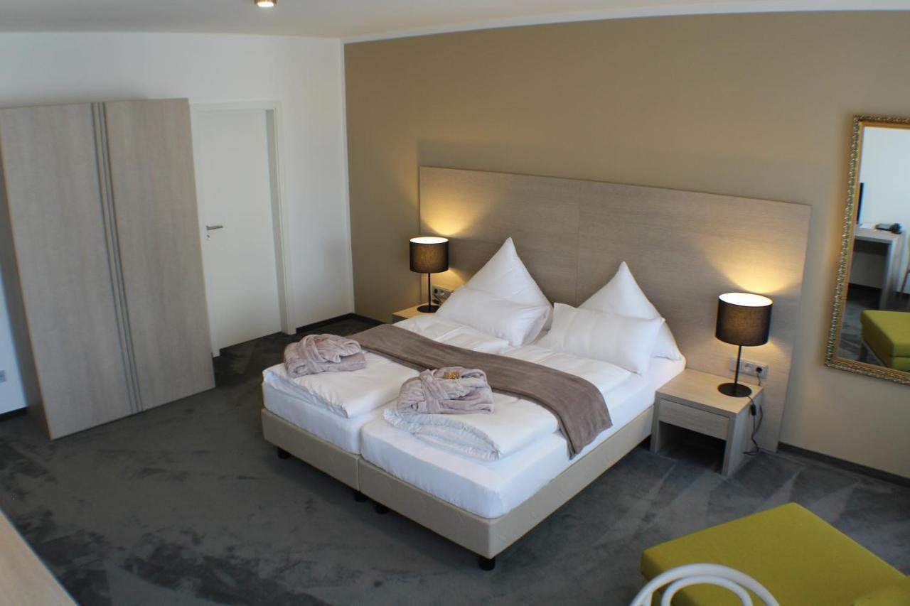 Garni Hotel Schmaus Viechtach Bagian luar foto