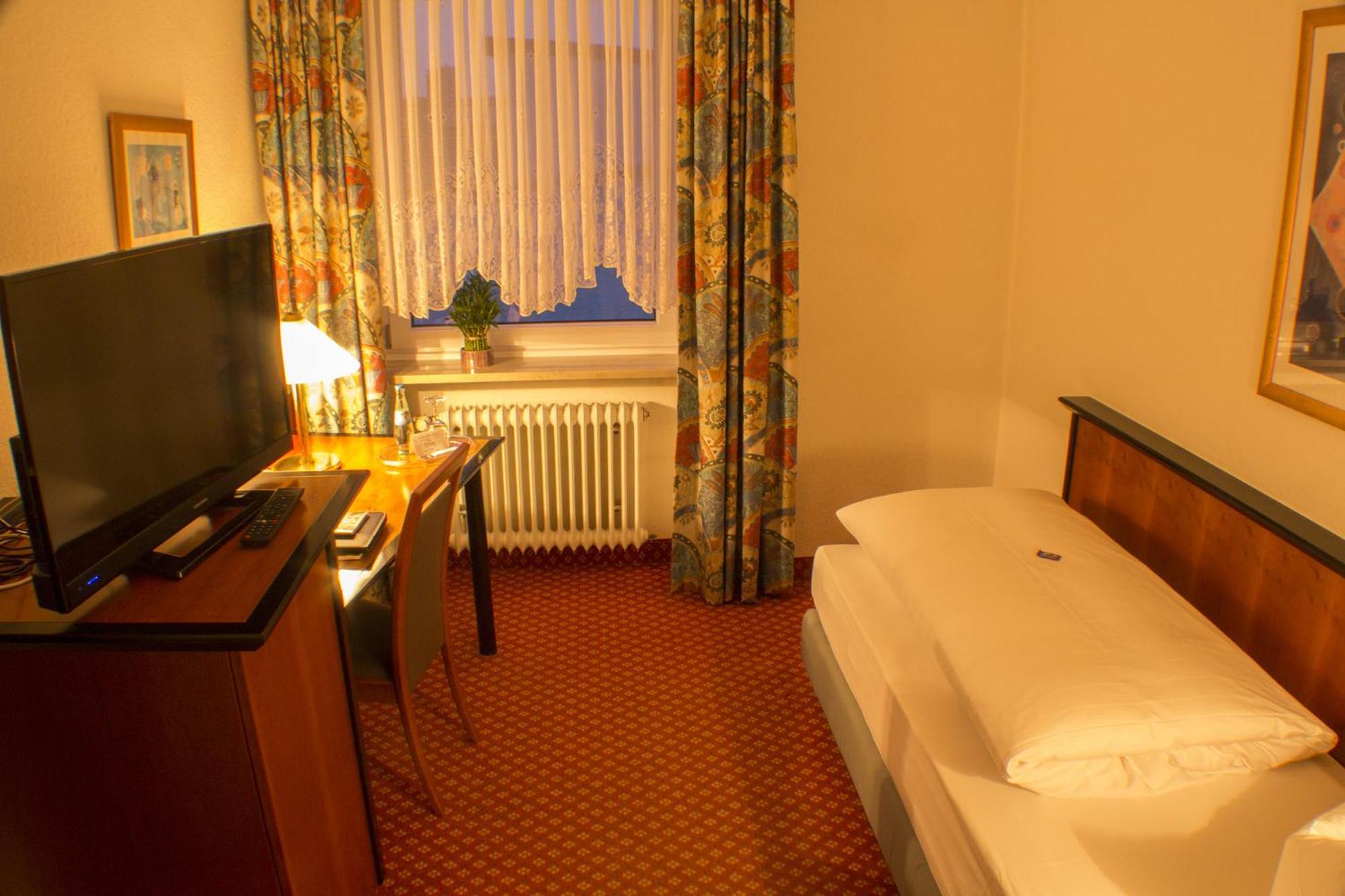 Garni Hotel Schmaus Viechtach Bagian luar foto